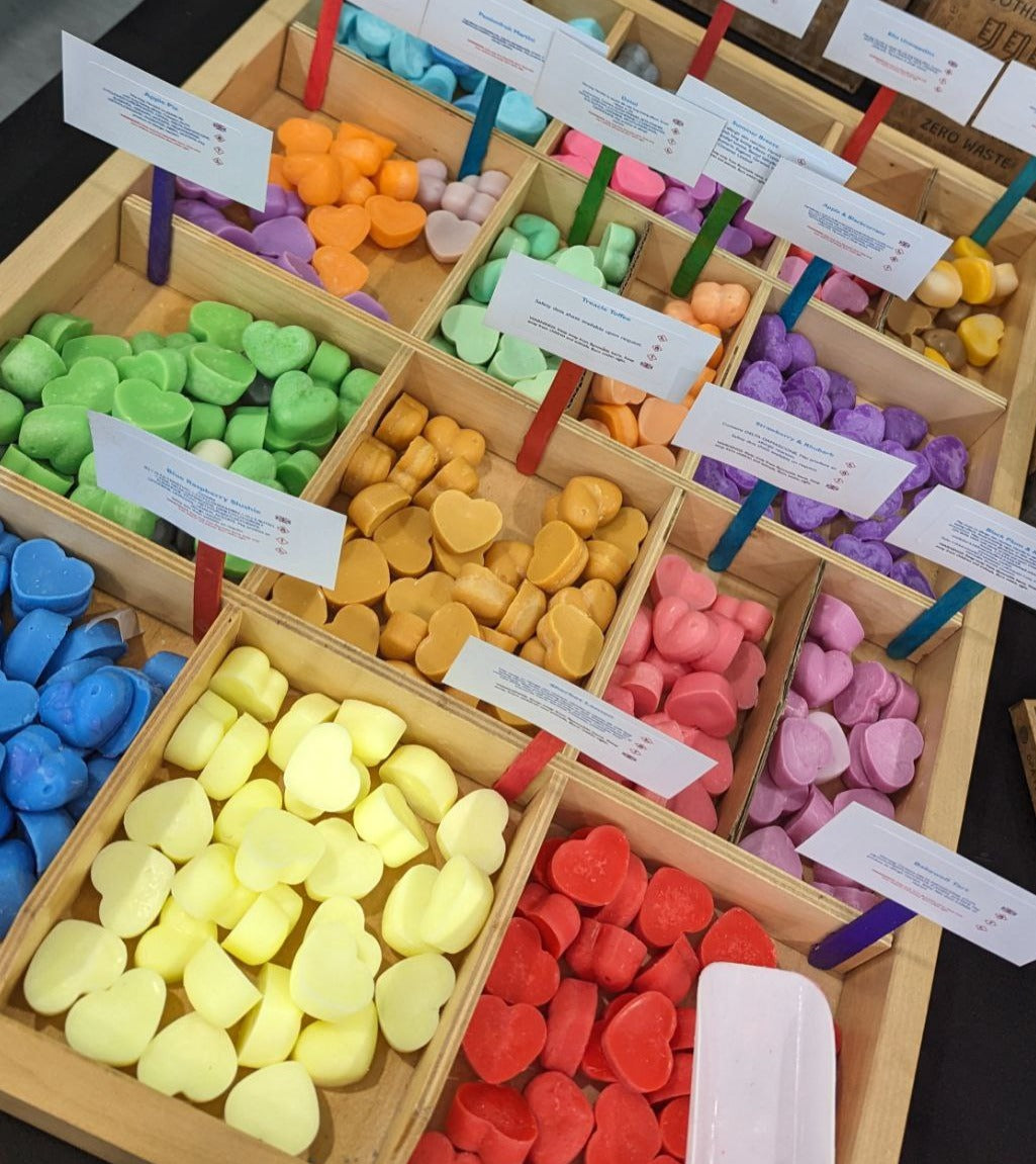 A Pack of 2 Wax Melt Sample Hearts