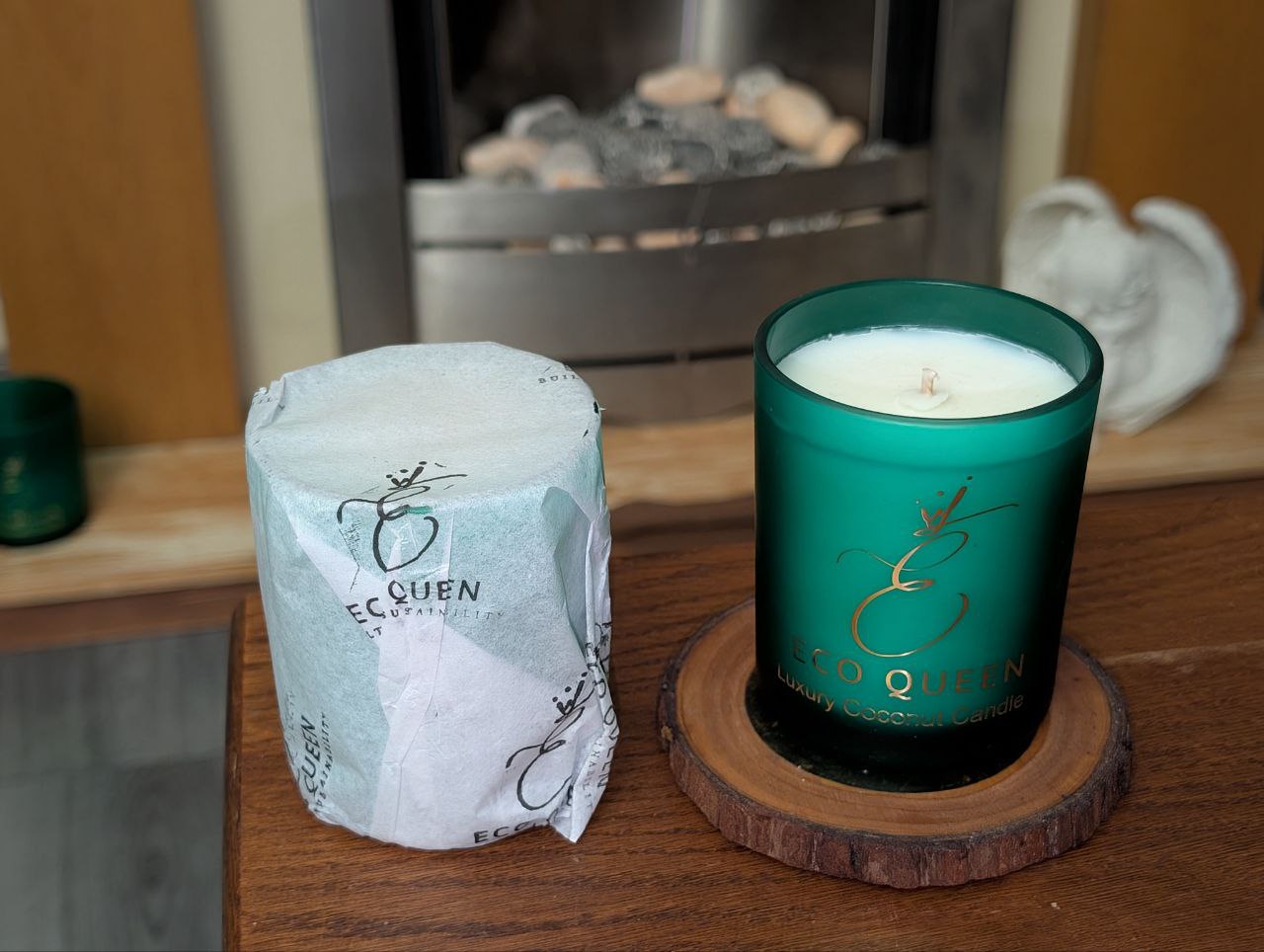 Black OUD and Sandalwood Coconut Wax Candle | Luxury, Plastic-Free, Leeds